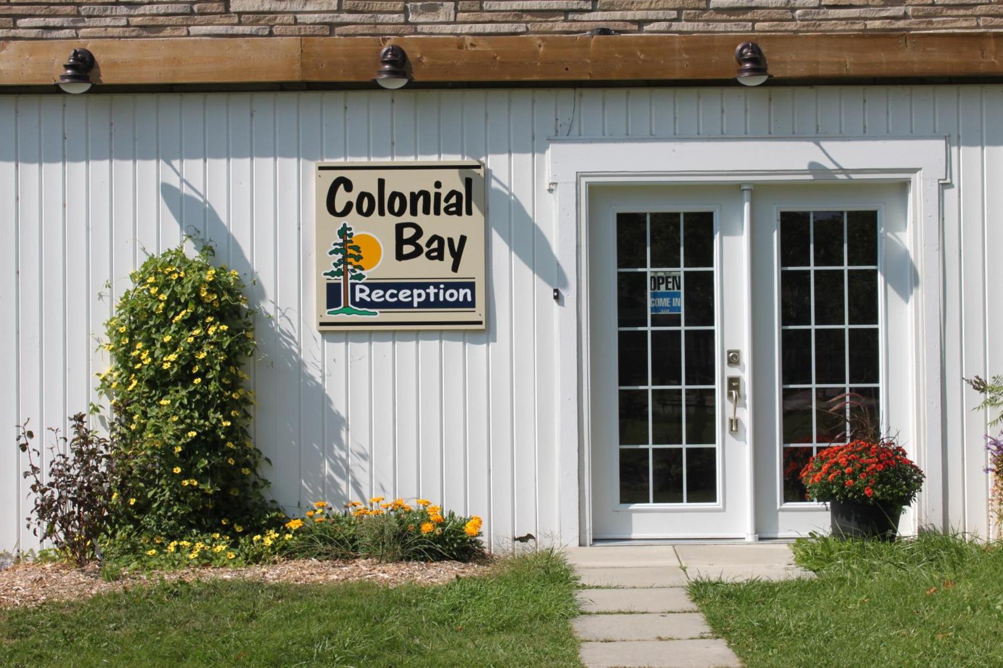 הנטסוויל Colonial Bay Motel And Cottages מראה חיצוני תמונה