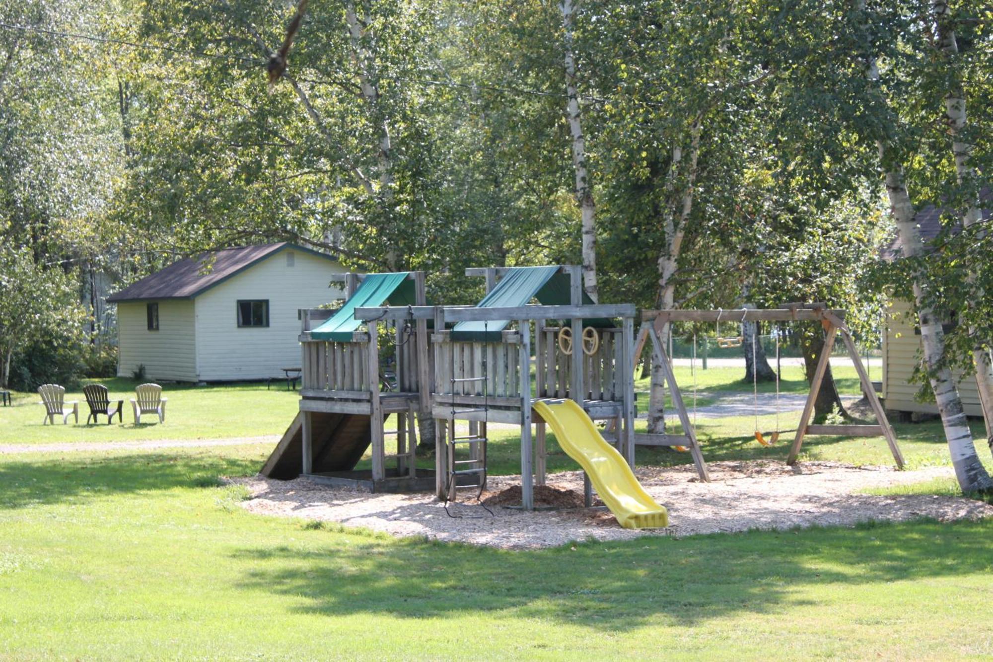 הנטסוויל Colonial Bay Motel And Cottages מראה חיצוני תמונה